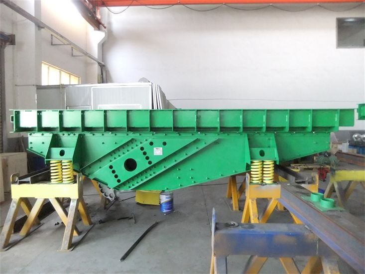 Vibrating Feeder with exciter